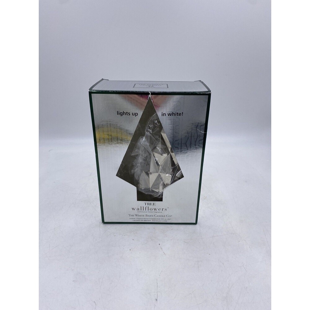 The White Barn Candle Company Perfect Christmas Tree Wallflower Plug In Light Up - Picture 1 of 10